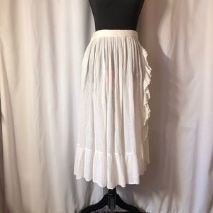 Balkan by George Georgiou White Skirt Size M